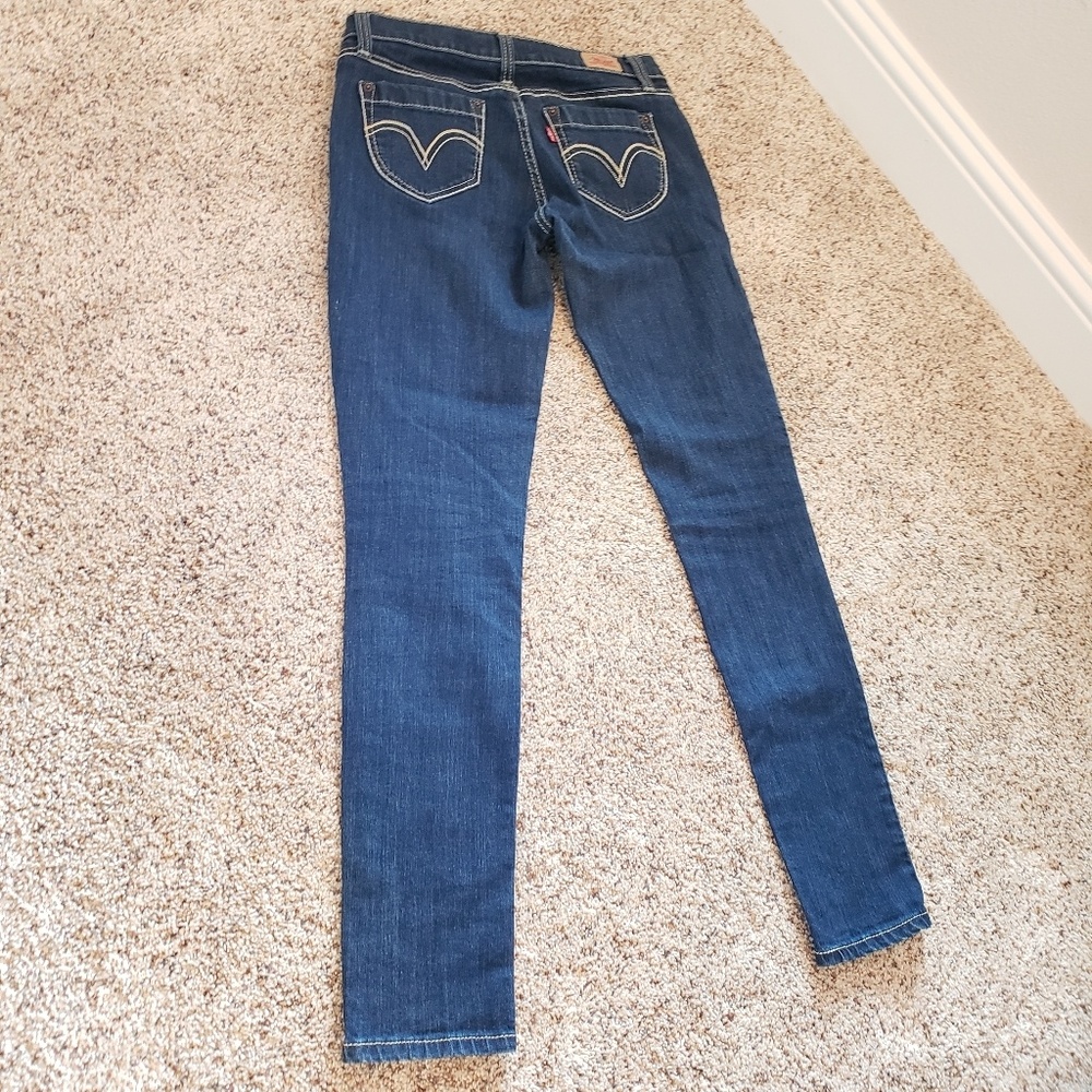 Skinny Levis